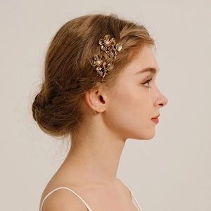 Vintage gold metal flower hair comb with pearls for bridal wedding and party hairstyles