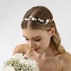 Handgefertigtes Brautstirnband Weiße Polymer Ton Blume Künstliche Perlenimitat Strass Golddraht Haarschmuck Für Hochzeit Party
