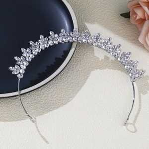 Luxuriöser silberner Braut-Haarreif mit Markasit-Zirkonia und Kristallen für Hochzeiten