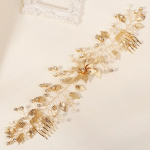 Peigne à Cheveux de Mariée Fait à la Main en Alliage d'Or avec Feuilles Strass et Künstliche Perles d'Imitation pour Mariage Fête Femme Bijoux