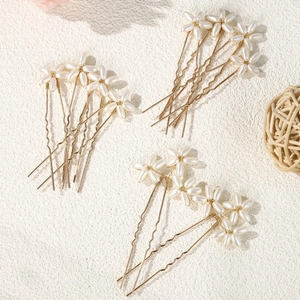 Set di forcine per capelli a U dorate fatte a mano con eleganti fiori di perle