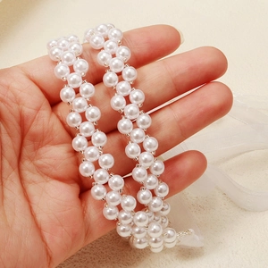 Elegante cintura da sposa con doppia fila di perle bianche fatte a mano su nastro