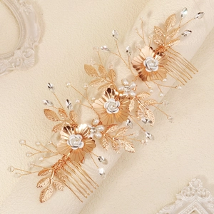 Détails de peignes à cheveux de mariée dorés avec perles et cristaux faits à la main