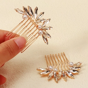 Elegante pettine per capelli da sposa dorato con cristalli marquise e perle bianche lusso