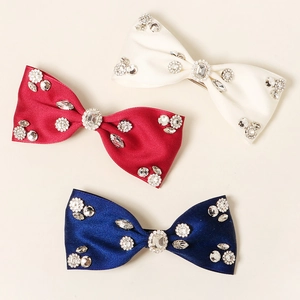 Barrettes à cheveux nœud en satin avec cristaux et perles pour coiffures de mariage