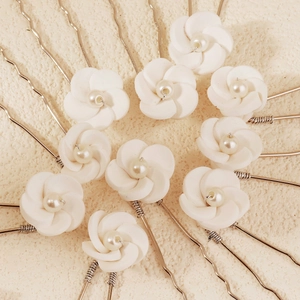 10-piece white clay flower hair pins set with imitation pearl centers for bridal styling