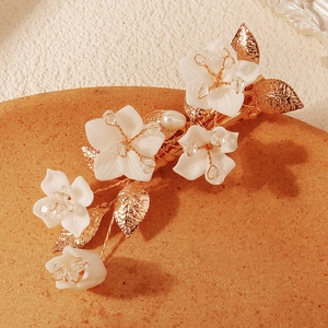 Vintage Chinese Style Flower Hair Clip Gold Leaf White Resin Floral Hairpin With Artificial Pearl Crystal For Women Wedding Hair Jewelry