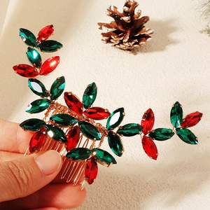 Peigne à cheveux de Noël avec strass marquise rouges et verts et fil métallique doré