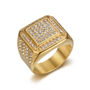 Luxurious hip-hop square ring in gold-plated stainless steel with full pavé diamonds