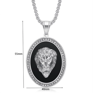 Détail du pendentif tête de lion hip-hop avec dimensions de 55 mm par 40 mm