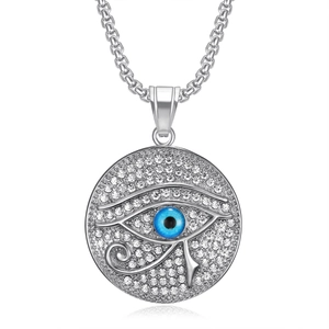 Silberne Eye of Horus Kette mit blauen Augenakzent und glänzenden Zirkonia Steinen