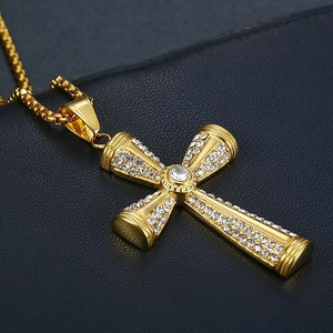 Hiphop vergoldete Titanstahl Kreuz Halskette mit glitzernden CZ Steinen und Box Kette Design