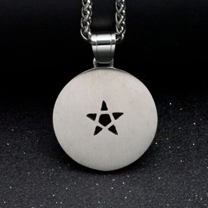 Collier pendentif pentagramme Odin Viking en acier inoxydable brossé avec chaîne cubaine