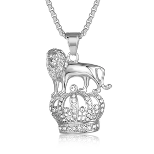 Pendentif tête de lion hip-hop avec couronne argentée et strass étincelants
