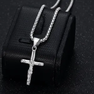 Collana con pendente a croce crocifisso in acciaio al titanio argento stile punk