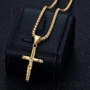Collier Pendentif Crucifix Jésus en Acier Inoxydable Hip Hop Bijoux Croix Religieuse Pour Hommes Femmes Style Plaqué Or Argent