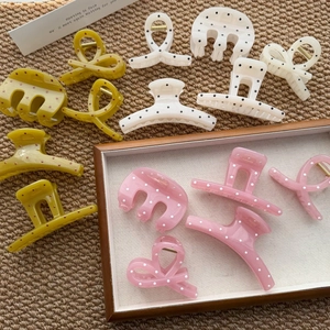 Sweet Polka Dot Hair Claw Clip Large PC Resin Shark Clip French Vintage Hair Accessories For Women Daily Hair Styling