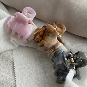 Large ink pattern marble hair claws in three colors with durable golden metal springs