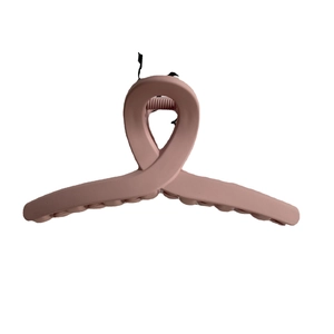 Elegant 12cm matte crossover hair claw clip in soft morandi pink for women