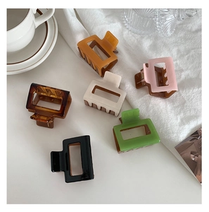 Korean Minimalist Coffee Color Plastic Hair Claw Clips Geometric Hollow Square Small Hair Clips For Women Hair Accessories