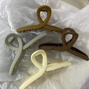 Set of 4 large 13cm matte earth-toned hair claws with minimalist cross twist design