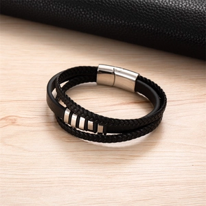 Bracelet multicouche pour hommes en cuir tressé noir avec fermoir magnétique en métal argenté