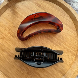Zweiteiliges Set große 13cm matte schwarze und Schildpatt Haarklammern für dickes Haar
