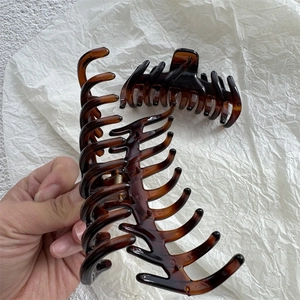 French Vintage Tortoise Shell Hair Claw Clip Amber Plastic Shark Clip Elegant Styling Accessory For Women Retro Fashion Headdress