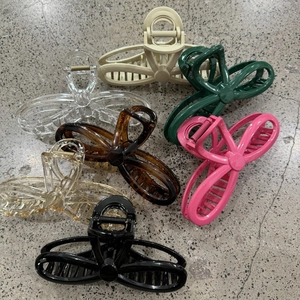 Set of 6 large butterfly bow hair claws in various matte and transparent finishes