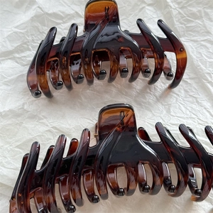French vintage large tortoiseshell hair claw clips set for elegant hair styling