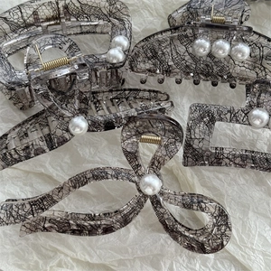 Lot de pinces à cheveux élégantes grises transparentes avec dentelle et perles blanches