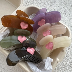 Korean Style Heart Hair Claw Clip Sweet Jelly Color PC Resin Large Shark Clip Elegant Styling Accessory For Women Girls