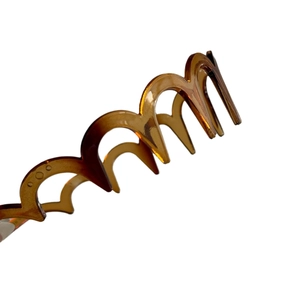 Classic amber tortoiseshell wave headband with non-slip teeth for women and men