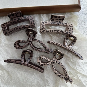Vintage Leopard Print Hair Claw Clip Plastic Large Shark Clip For Women Retro Geometric Hair Styling Accessories