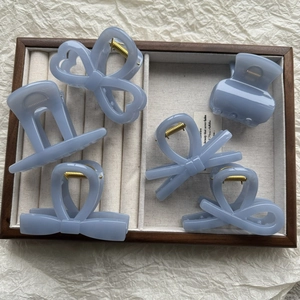 Pince à Cheveux Nœud Bleu Sel de Mer Minimaliste en Résine Pince Requin pour Femme Élégante Douce Accessoires de Coiffure Bleus