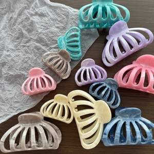 Marble Pattern Hair Claw Clip PS Plastic Elegant Fan Shape Hollow Shark Clip For Women Hair Styling Hair Accessories