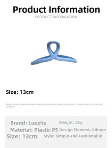 Macro view of a 13CM sky blue hair claw clip with its specific size and weight parameters