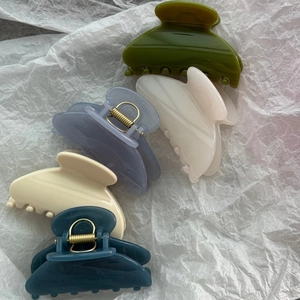 Five-piece glossy PC small fan-shaped hair claws in assorted elegant vintage colors