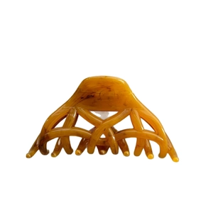 Pince à cheveux élégante ambre en écaille de tortue avec un motif tressé évidé unique