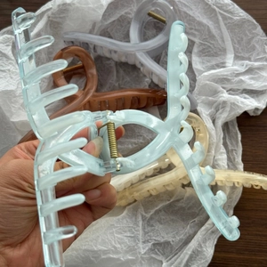 Grande molletta per capelli 15cm per capelli folti con elegante trama a inchiostro bicolore