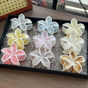 Set mit neun marmorierten Blumen-Haarklammern in Bonbonfarben für Damen-Haarstyling