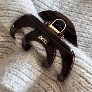 French Style Dark Coffee Large Hair Claw Clip For Women High Volume PC Plastic Strong Grip Resin Shark Clip Hair Accessory