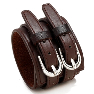 Breites Lederarmband im Retro-Punk-Stil in Dunkelbraun mit doppelter Schnalle und Metallteilen