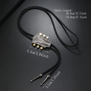 Cravatta bolo chitarra vintage con ciondolo argento e cordino in pelle intrecciata
