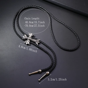 Detaillierte Größenangaben für Retro-Kreuz-Bolo-Tie mit graviertem Silberanhänger und PU-Seil