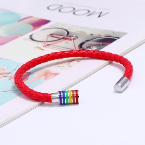 Rotes geflochtenes Lederarmband mit Regenbogen Magnetverschluss für den Alltag