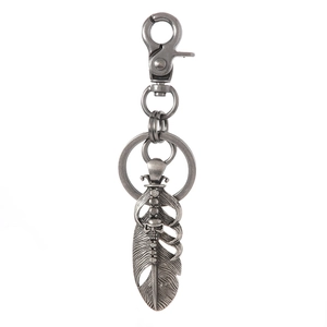Vintage Antique Silver Alloy Feather Skull Keychain Gothic Punk Metal Keyring Pendant Accessory For Unisex Gift