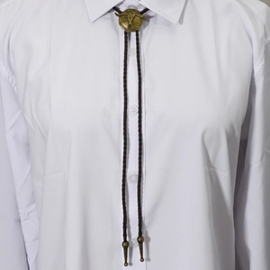 Vintage Western-Cowboy-Bolo-Tie mit Stierkopf-Anhänger aus Bronze und geflochtener Kordel