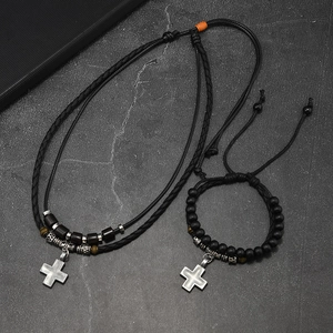 Set gioielli con collana a ciondolo croce retrò e bracciale di perle su pietra