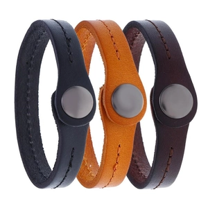 Punk Retro Cowhide Leather Bracelet For Men Unisex Geometric Solid Color Handmade Leather Cuff Bracelet With Metal Snap Button